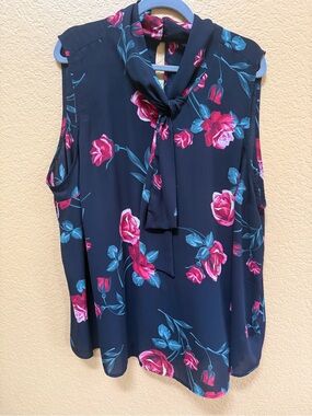 torrid Navy Sleeveless Tie-Neck Camisole with Pink Rose Print Plus 3 - 22/24
